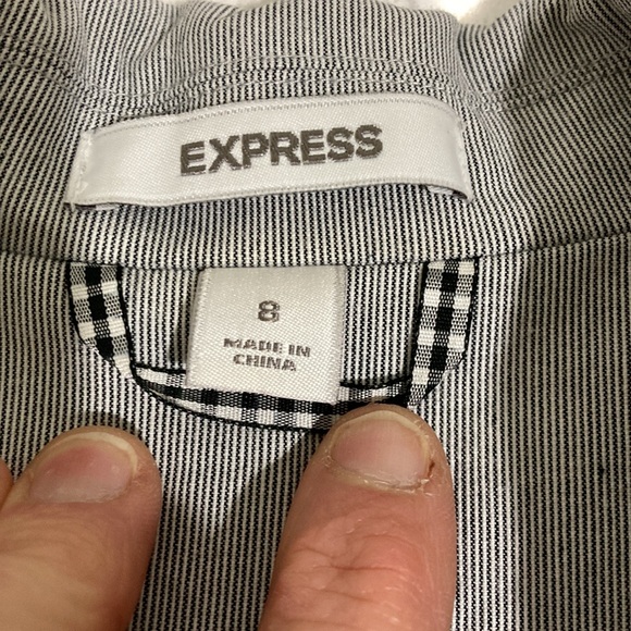 Express two button, pinstriped fitted cotton jacket - Picture 8 of 12